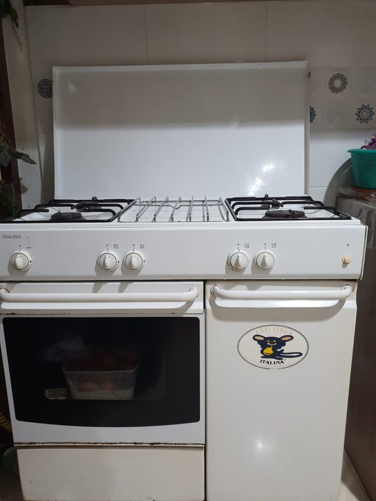 Service Kompor Ariston